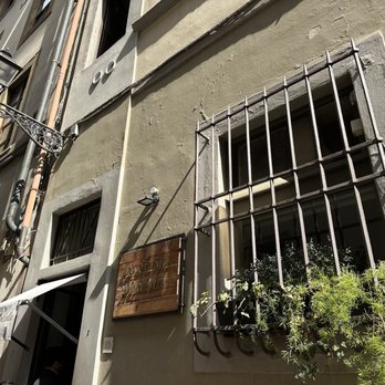 La Strega Nocciola - Ice Cream & Frozen Yogurt Near Me - Florence, FI