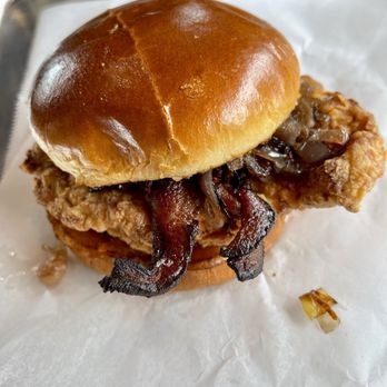 Bust Outs - Chicken sandwich - Burgers Near Me - Chicago, Illinois