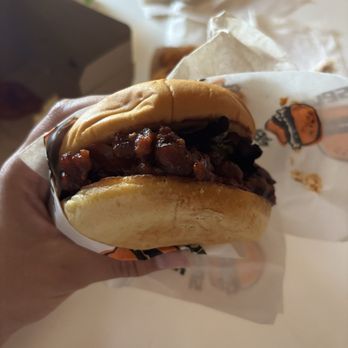 Smash - Hot chicken sandwich very very spicy .. - Burgers Near Me - Sonoma, California