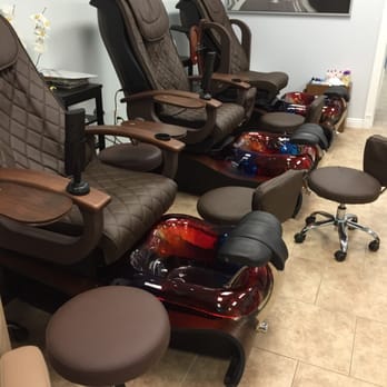 La Beaute Nails and Spa - Spa chairs - Skin Care Near Me - Pasadena, California