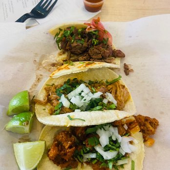 Tacos Chiwas - Carne Asada Taco, carnitas, Pastor Taco. - Mexican Near Me - Phoenix, Arizona