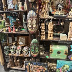 Trader Dave’s - Tiki stuff