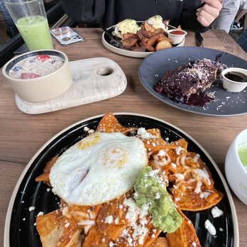 Pedalers Fork - Benedict, chia porridge, chilaquiles, matcha, Johnny cakes. - New American Near Me - Calabasas, California Pedalers Fork - Benedict, chia porridge, chilaquiles, matcha, Johnny cakes. - New American Near Me - Calabasas, California