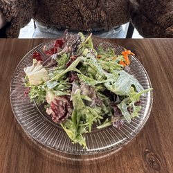 Oma’s Restaurant & Bakery - An awesome side salad