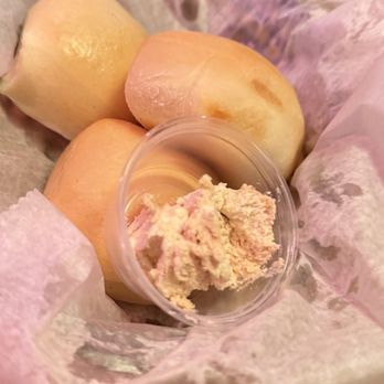Texas Roadhouse - Dinner rolls with cinnamon butter - American Near Me - Reno, Nevada Texas Roadhouse - Dinner rolls with cinnamon butter - American Near Me - Reno, Nevada