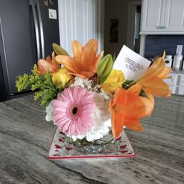 Sunny Daze floral arrangement