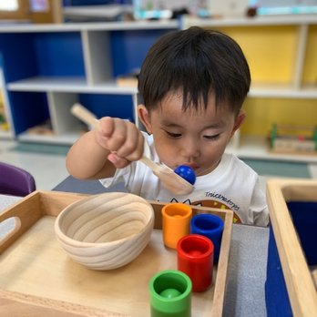 Growing Tree Montessori - 2 yrs. old classroom
"Help me to do it by myself" - Child Care & Day Care Near Me - Temecula, California Growing Tree Montessori - 2 yrs. old classroom
"Help me to do it by myself" - Child Care & Day Care Near Me - Temecula, California