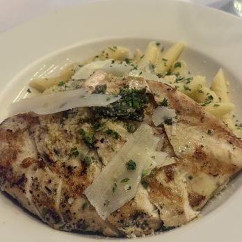 Mamma Mia - Grilled Chicken Alfredo - Italian Near Me - Bakersfield, California Mamma Mia - Grilled Chicken Alfredo - Italian Near Me - Bakersfield, California