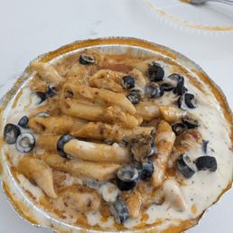 Cheese Pasta with white sauce Cheese Pasta with white sauce
