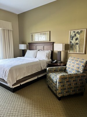 HOLIDAY INN EXPRESS ABRAMS HALL - Updated February 2026 - 56 Photos ...