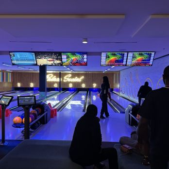 Palace Social - Arcades Near Me - Houston, Texas Palace Social - Arcades Near Me - Houston, Texas