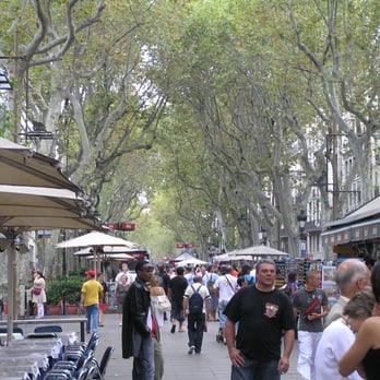 Las Ramblas - Local Flavor Near Me - Barcelona, B Las Ramblas - Local Flavor Near Me - Barcelona, B