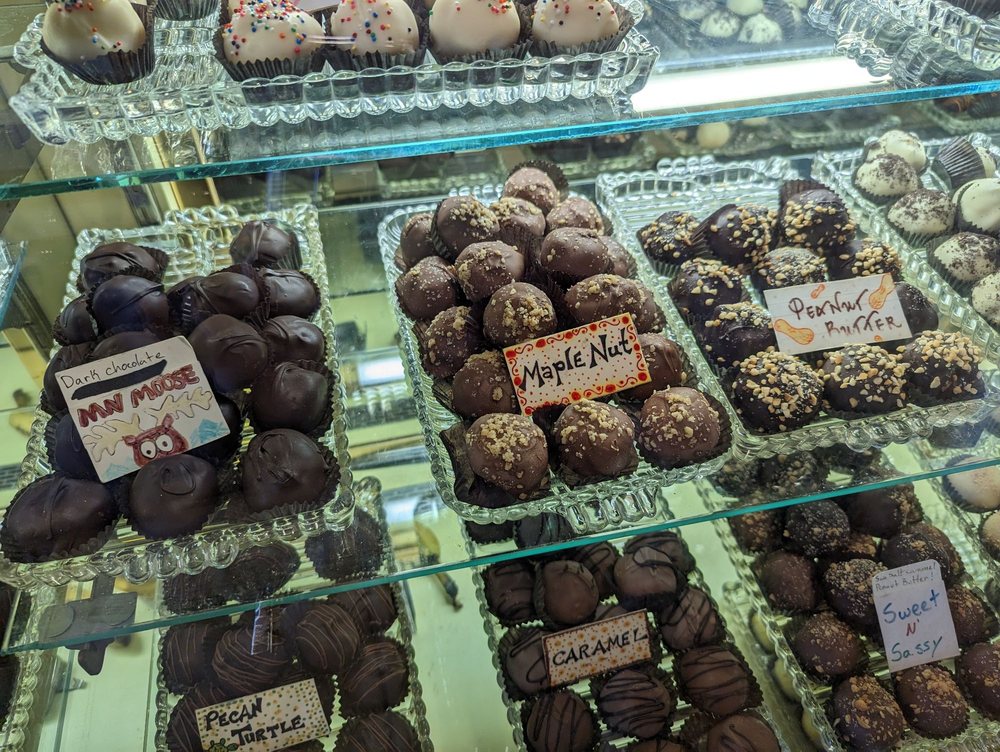 HEPZIBAH’S SWEET SHOPPE Updated October 2024 22 Photos & 12 Reviews