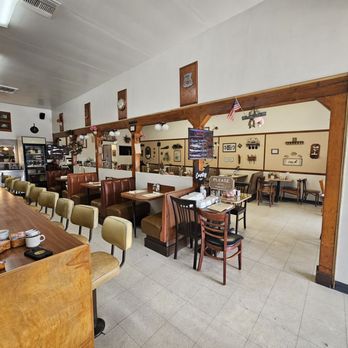Country Touch Cafe - restaurant inside - Diners Near Me - Torrance, California Country Touch Cafe - restaurant inside - Diners Near Me - Torrance, California