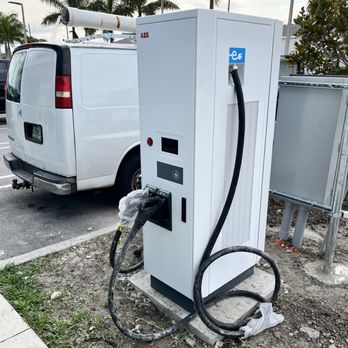Top Dog Electric - Ev fast charger - Electricians Near Me Top Dog Electric - Ev fast charger - Electricians Near Me