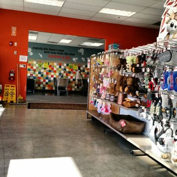 Unleashed by Petco - Pet wash & toys - Pet Stores Near Me - San Leandro, California