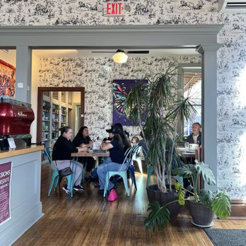 De Fer Coffee & Tea - Troy Hill - Inside - Juice Bars & Smoothies Near Me - Pittsburgh, Pennsylvania