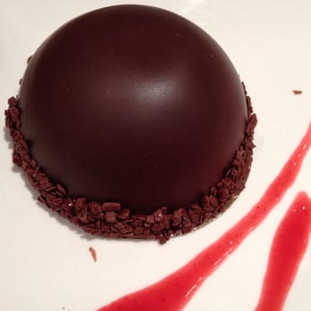 Juliette & Chocolat - Raspberry dark chocolate mousse - Desserts Near Me - Brossard, Quebec Juliette & Chocolat - Raspberry dark chocolate mousse - Desserts Near Me - Brossard, Quebec