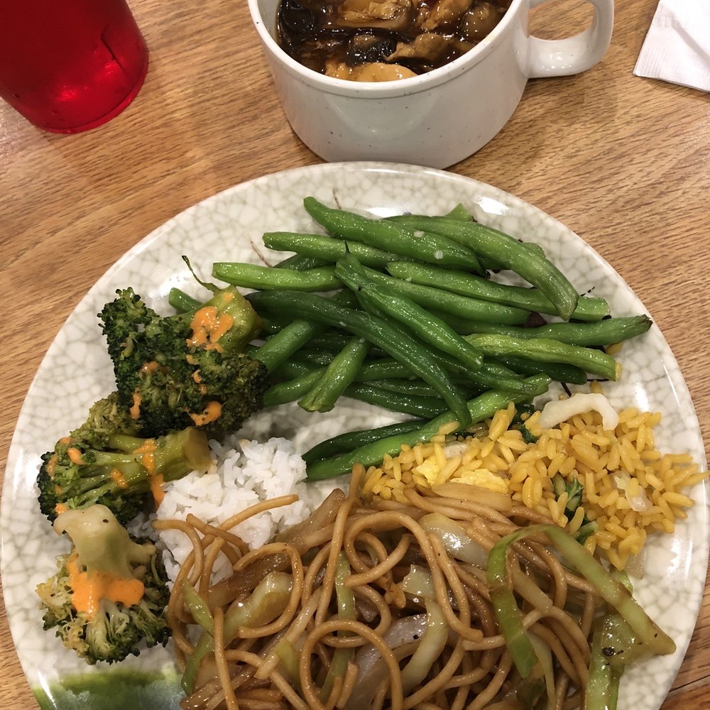 United Buffet - Great green beans, everything decent - Buffets Near Me - Schenectady, New York