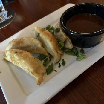 Houlihan's - Pan fried pork dumplings - Bars Near Me - Hernden, Virginia Houlihan's - Pan fried pork dumplings - Bars Near Me - Hernden, Virginia