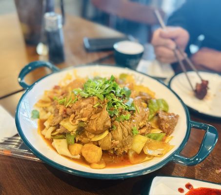 DH Noodles & Grill 敦煌兰州牛肉拉面 by null