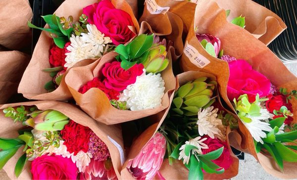 Luke's Local by null