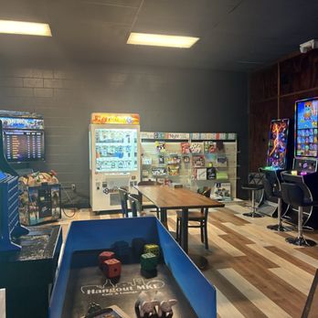 Score - Inside - Golf Near Me - Saint Robert, Missouri