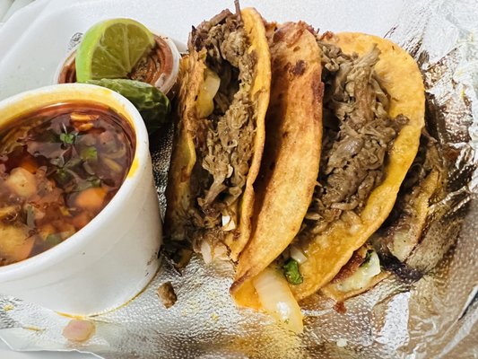 Birrieria Esquivel by null