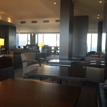 Hilton Toronto - Executive lounge - Hotels Near Me - Toronto, Ontario