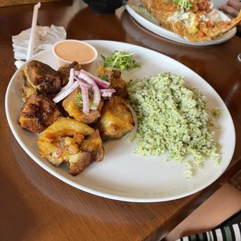 Bahia's Restaurant - Fried pork with cilantro riceP - Cajun/Creole Near Me - Peñuelas, Puerto Rico Bahia's Restaurant - Fried pork with cilantro riceP - Cajun/Creole Near Me - Peñuelas, Puerto Rico
