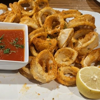 Bella's Olathe - The calamari or what they think passes for it. - Italian Near Me - Olathe, Kansas