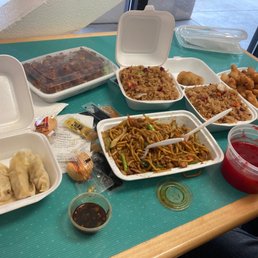 Chicken Lo Mein