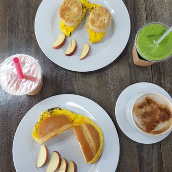 Antoinette's Cafe - Egg & Cheese Biscuit $6.95, Sausage, Egg & Cheese sandwich $5.95, Strawberry-banana juice $2.99 and Green Goddess $7.99 - Coffee & Tea Near Me - Buford, Georgia