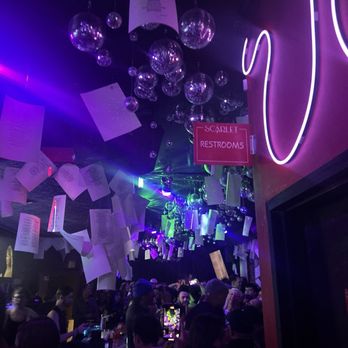 Scarlet - Gay Bars Near Me - Chicago, Illinois