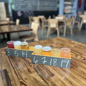 Hana Koa Brewing - Breweries Near Me - Honolulu, Hawaii