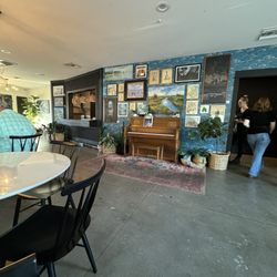 Keeper's Bistro - Area near the oyster bar (so cute!)