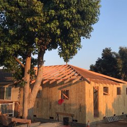 Top-Notch Construction General Building & Engineering Contractor - Roof going on