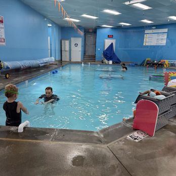 Aqua Duks Swim School - Swimming Lessons/Schools Near Me - Anaheim, California