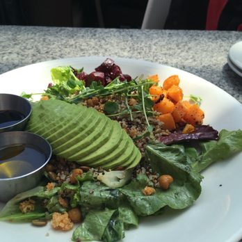 Earls Kitchen + Bar - Canadian (New) Near Me - Vancouver, British Columbia Earls Kitchen + Bar - Canadian (New) Near Me - Vancouver, British Columbia