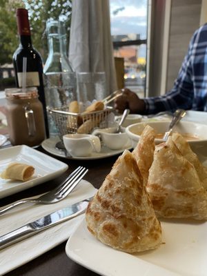 Plearn Park Eatery by null