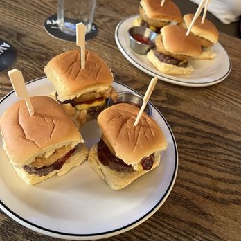 Amity Hall Downtown - Mini Rodeo Burgers - Sports Bars Near Me - New York, New York