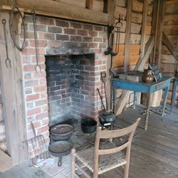 Bentonville Battlefield State Historic Site - Kitchen cabin replica.