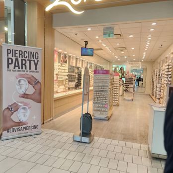 Lovisa - Inside, spacious and clean - Jewelry Near Me - Bakersfield, California Lovisa - Inside, spacious and clean - Jewelry Near Me - Bakersfield, California