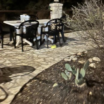 Alamo Springs Cafe - Outside table - Burgers Near Me - Fredericksburg, Texas
