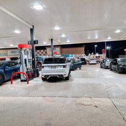Al Mankal Grill - "Parking lot"