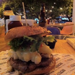 Mc'Pilly - Hamburguesa Tropical!!