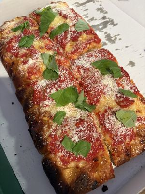 Fini Pizza Amagansett by null