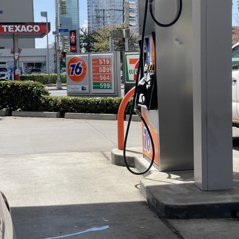 7-Eleven Hawaii - High ass gas.. - Convenience Stores Near Me - Honolulu, Hawaii