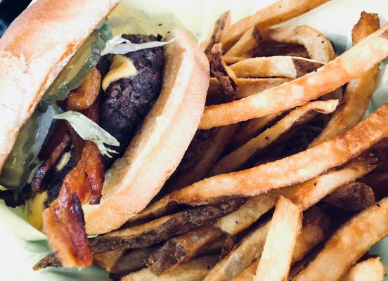 Rick & Carolyn's Burgers & Fries by null