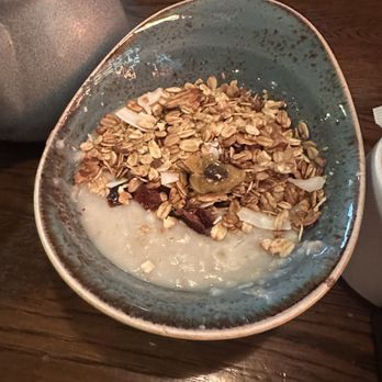 The Front Yard - From the buffet - oatmeal and granola - Breakfast & Brunch Near Me - North Hollywood, California